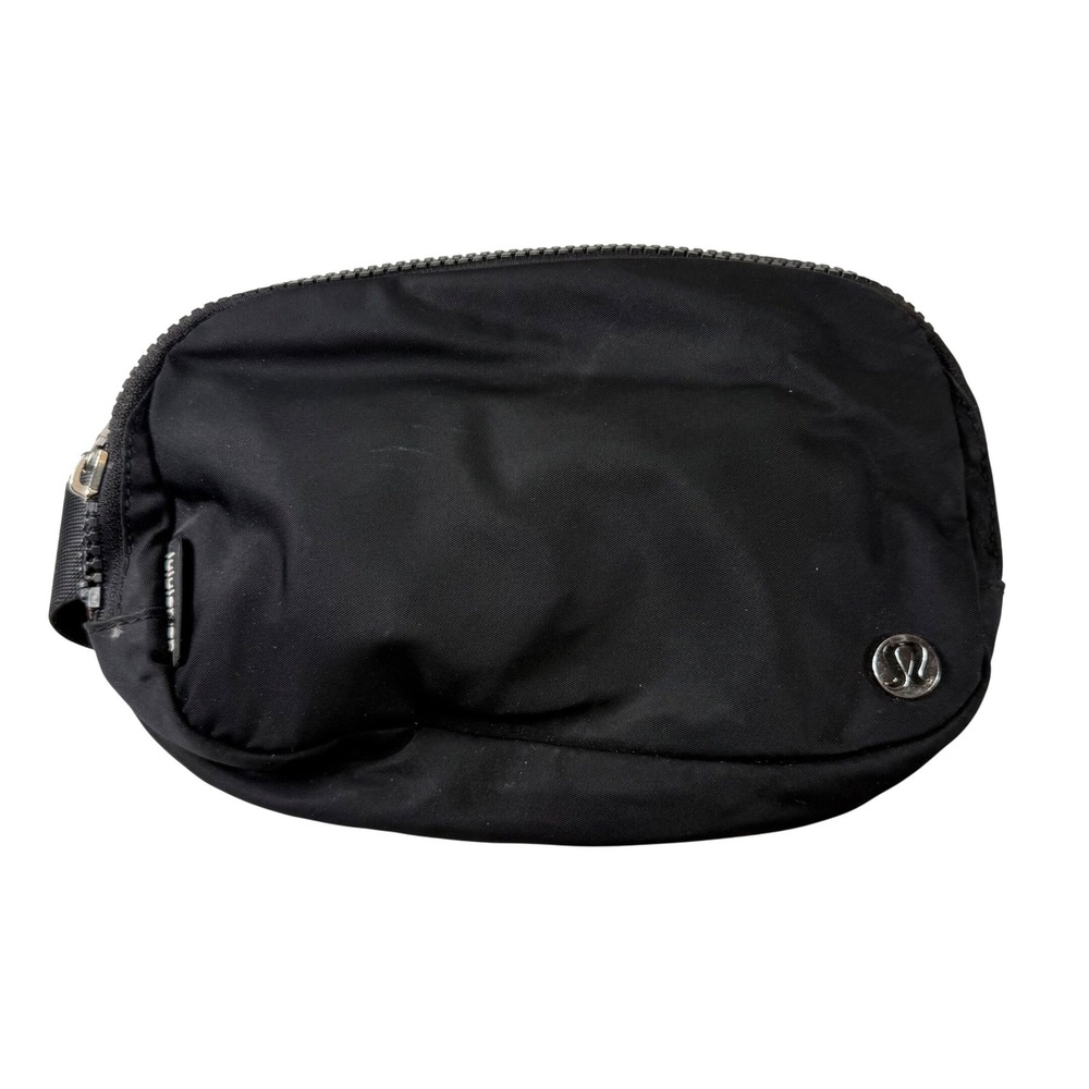 Lululemon Black Travel Crossbody Belt‎ Bag One Size